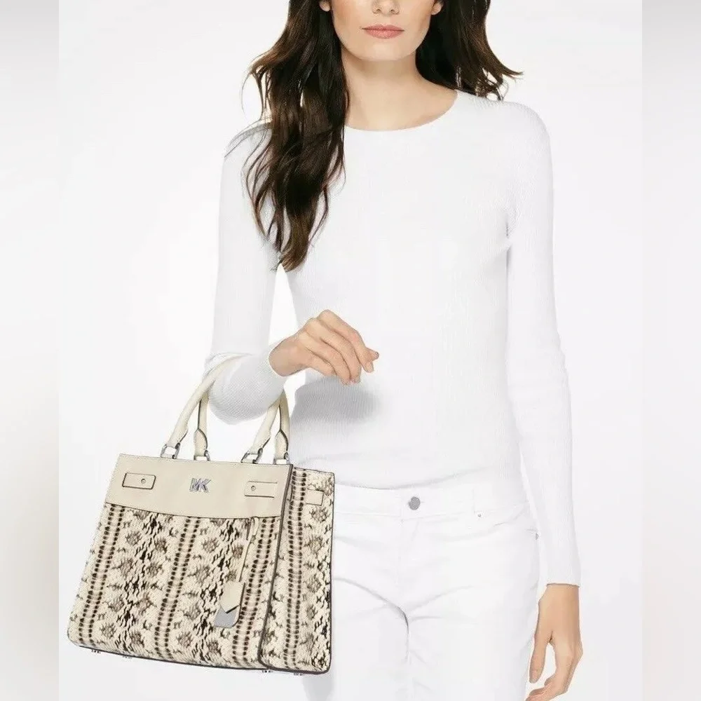 Michael Kors Reagan Large Satchel